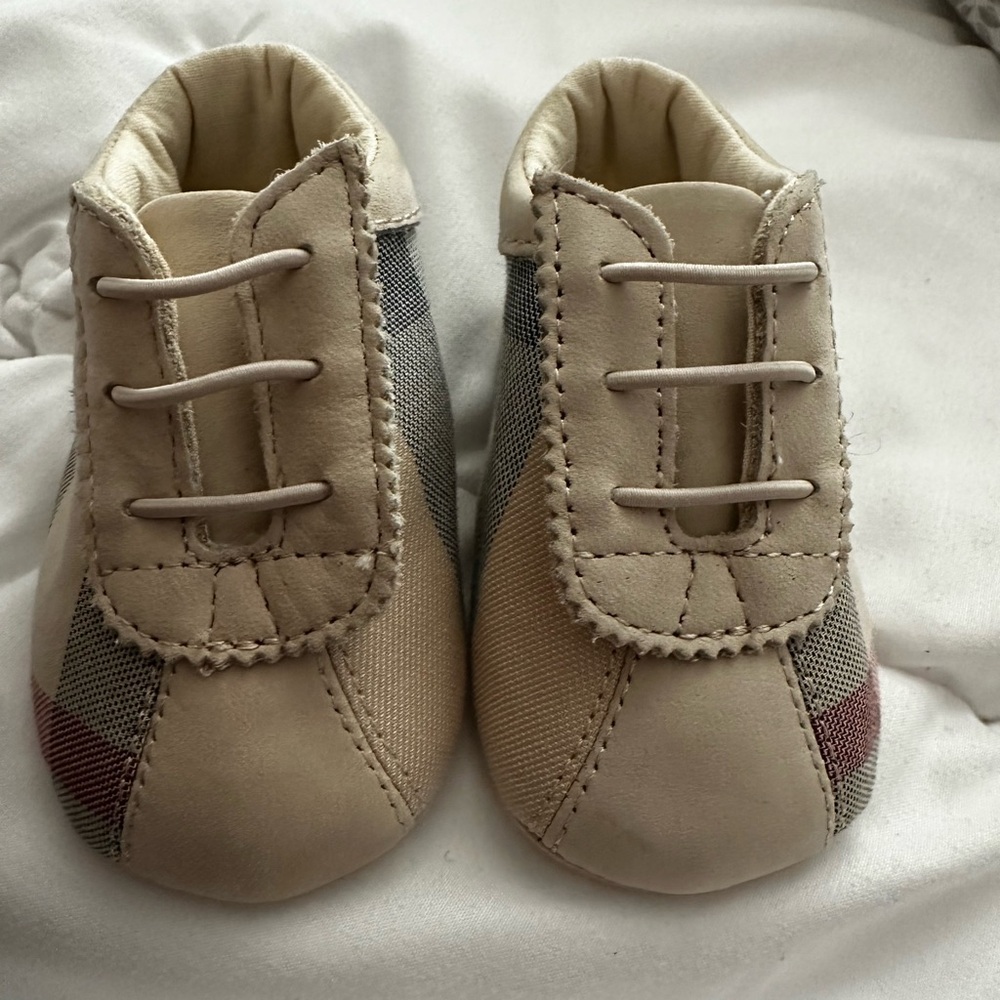 Burberry Newborn Crib Shoes